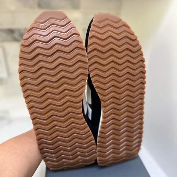 🔥Price Drop 🔥 Mens New balance sneakers - Picture 7 of 13